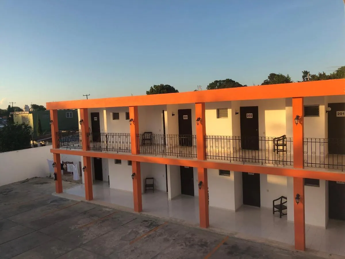 ***  Hotel De La 60 メリダ メキシコ